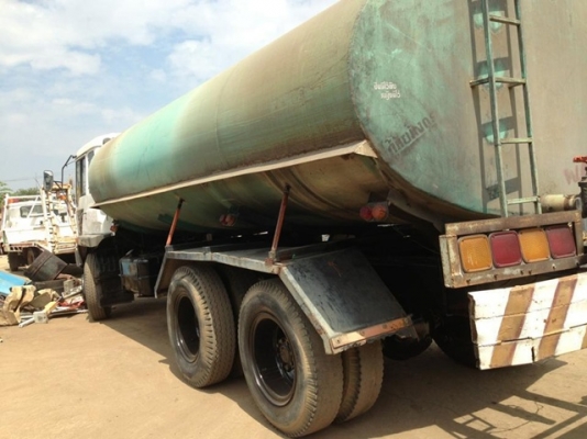 รถน้ำ10ล้อ FN527 TC 2เพลา 6เกียร์ เครื่อง6D16 หัวสวย คัทรีดี ติดต่อ.0861237456 คุณไก่