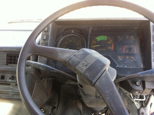 รถน้ำ10ล้อ FN527 TC 2เพลา 6เกียร์ เครื่อง6D16 หัวสวย คัทรีดี ติดต่อ.0861237456 คุณไก่