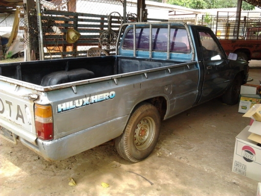 TOYOTA HILUX HERO 2.4D MT รถบ้านสภาพดีพร้อมใช้งานได้เลย เครื่องแห้งแรงดี ภายในเก๋งคอนโซลครบ กระบะมีผุบ้างเล็กน้อย ช่วงล่างคัชซีสวยไม่มีผุ ยางสภาพดี 4 เส้นประมาณ 60\% พร้อมใช้งาน ทะเบียนภาษีครบพร้อมโอน ราคาต่อรองได้ครับ TOYOTA HILUX HERO 2.4D MT รถบ้านสภาพดีพร้อมใช้งานได้เลย เครื่องแห้งแรงดี ภายในเก๋งคอนโซลครบ กระบะมีผุบ้างเล็กน้อย ช่วงล่างคัชซีสวยไม่มีผุ ยางสภาพดี 4 เส้นประมาณ 60\% พร้อมใช้งาน ทะเบียนภาษีครบพร้อมโอน ราคาต่อรองได้ครับ