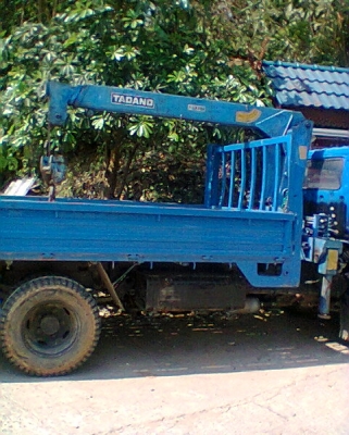 ขายรถบรรทุก 6 ล้อติดเครน ยี่ฮ้อ Mazada T 3000 เครนยี่ฮ้อ tanado 2 ตันครึ้ง