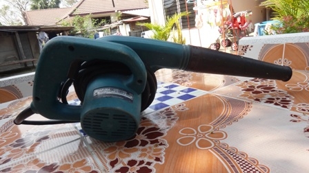 เครื่องเป่าลมMakitaรุ่นUB1100 สภาพใหม่ ราคาถูกมาก เครื่องเป่าลมMakitaรุ่นUB1100 สภาพใหม่ ราคาถูกมาก