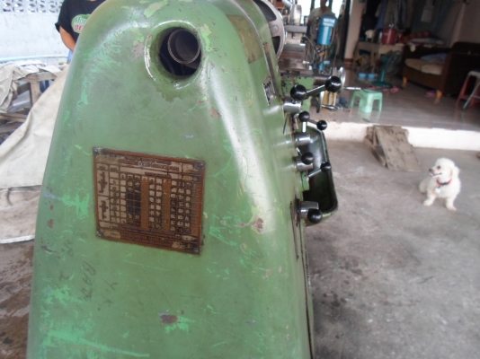 แท่นกลึง 3 ฟุต อังกฤษ  2 เพลา เกียร์บล็อก  40,000