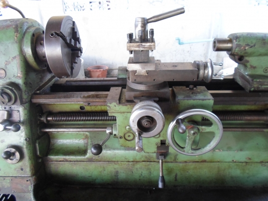 แท่นกลึง 3 ฟุต อังกฤษ  2 เพลา เกียร์บล็อก  40,000