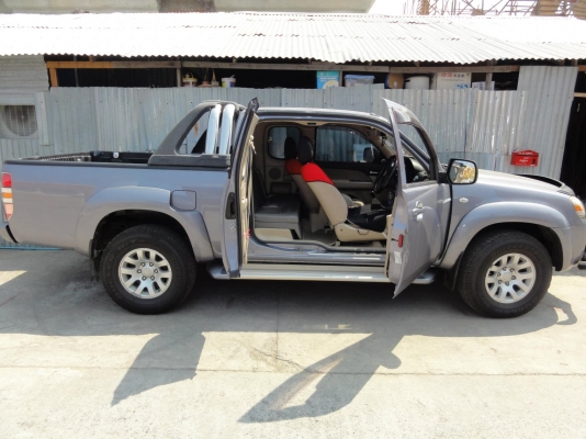 ต้องการขายรถกระบะ mazda BT-50  เครื่องยนต์ 2500cc. ติดต่อ ครูสุรินทร์ 085-236-9960