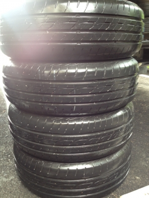 ยางบริดจสโตน215 60R16 ปี2014สวยมากดอกเยอะ3,300บาทถูกๆ