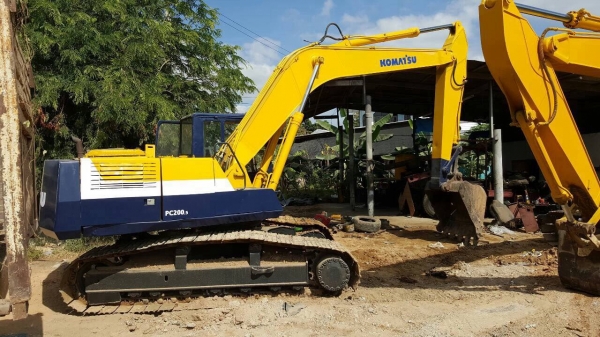 ขายแบคโฮ KOMATSU PC200-5 เอกสารเล่มทะเบียน เครื่อง ISUZU 6BG1 ปั้มดี รถใช้งานได้ปกติครับ ขายแบคโฮ KOMATSU PC200-5 เอกสารเล่มทะเบียน เครื่อง ISUZU 6BG1 ปั้มดี รถใช้งานได้ปกติครับ