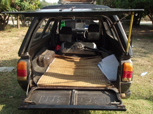 ขายรถมาสด้า แฟร์มิเรีย เครื่อง 1300 CC ราคา 30000.-บาท(ปิดการขาย ขายแล้วครับ)