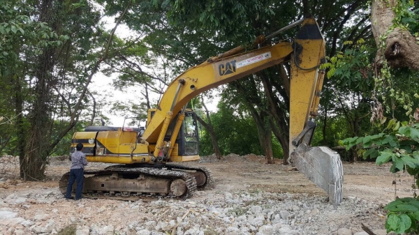 ขายแบคโฮ CAT 320 V2 เอกสารเล่มทะเบียนครบ รถใช้งานอยู่ทุกวัน เครื่องดี ปั้มดี ช่วงล่างแน่น แอร์ครบ ราคาต่อรองได้ ขายแบคโฮ CAT 320 V2 เอกสารเล่มทะเบียนครบ รถใช้งานอยู่ทุกวัน เครื่องดี ปั้มดี ช่วงล่างแน่น แอร์ครบ ราคาต่อรองได้