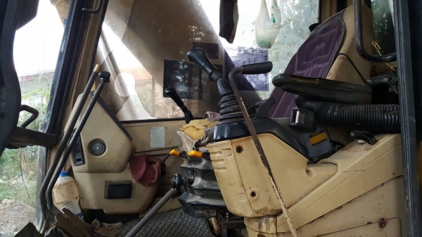 ขายแบคโฮ CAT 320 V2 เอกสารเล่มทะเบียนครบ รถใช้งานอยู่ทุกวัน เครื่องดี ปั้มดี ช่วงล่างแน่น แอร์ครบ ราคาต่อรองได้ ขายแบคโฮ CAT 320 V2 เอกสารเล่มทะเบียนครบ รถใช้งานอยู่ทุกวัน เครื่องดี ปั้มดี ช่วงล่างแน่น แอร์ครบ ราคาต่อรองได้