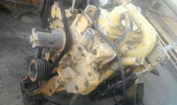 เครื่อง  Bulldozer CAT D4H 3204DI