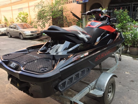 ขายSEADOO RXT260 RSปี2011เรือศูนย์ วิ่ง 72 ชม.เพียง 349,000b.