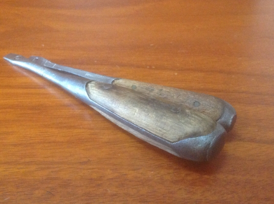 ขายไขควงโบราณ คู่ดูโอ่สองชาติ เยอรมัน และ เมกา ยาว 6.5", 7.5"ปาก 2 หุน