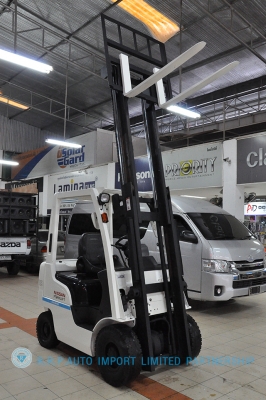 ขายรถโฟล์คลิฟท์มือสอง NISSAN รุ่น NL01-000188 ราคา 185,000 บาทนำเข้าจากประเทศญี่ปุ่น 100\% ไม่เคยใช้งานในประเทศไทย