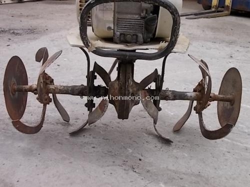 เครื่องพรวนดิน MITSUBISHI MM220 รหัสสินค้า : 80802915 Line ID: nihonmono หรือเพิ่มเติมไดที่ www.nihonmono.com เครื่องพรวนดิน MITSUBISHI MM220 รหัสสินค้า : 80802915 Line ID: nihonmono หรือเพิ่มเติมไดที่ www.nihonmono.com