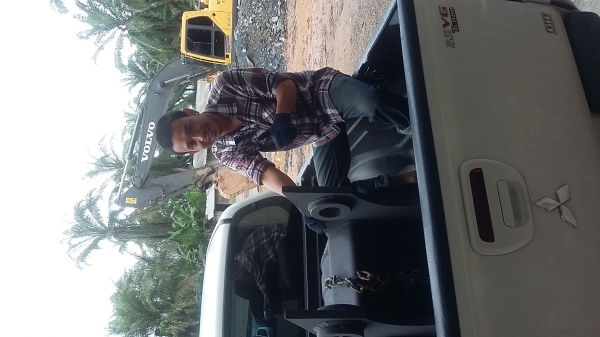 ขาย สั่งทำ บุ้งกี๋ สับต้นปาล์ม แบคโฮ ทุกรุ่นครับ 093-7282709