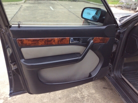 ขายรถออดี้ 100 E2.3 ปี94 เครื่องเดิม 2.3 เกียร์ออโต้ ติดแก๊สLPG ไฟฟ้าทั้งคัน ภายในสวยลายไม้สวย เบาะหนังกรับไฟฟ้า เบรคabs แอร์หนาว ตัวถังเดิมไม่มีชนสีทำบางชิ้น แม็กเดิมๆรถขับดีครับ ขายด่วน ภาษี59