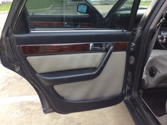 ขายรถออดี้ 100 E2.3 ปี94 เครื่องเดิม 2.3 เกียร์ออโต้ ติดแก๊สLPG ไฟฟ้าทั้งคัน ภายในสวยลายไม้สวย เบาะหนังกรับไฟฟ้า เบรคabs แอร์หนาว ตัวถังเดิมไม่มีชนสีทำบางชิ้น แม็กเดิมๆรถขับดีครับ ขายด่วน ภาษี59