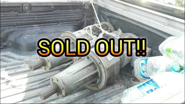 ====== Sold Out!! ====== มอเตอร์เกียร์หน้าแปลน SEW Eurodrive 10 HP. 380V. ทด 1:11 ความเร็วรอบ 124 RPM. ของใหม่เก่าเก็บไม่เคยใช้งาน!