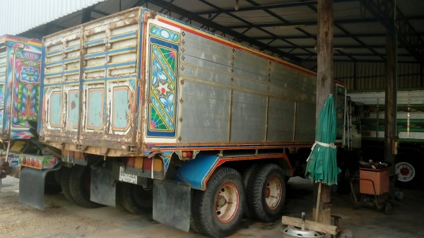 ขาย 10 ล้อดั้ม HINO FM 3 H 2 เพลา 195 แรงม้า
