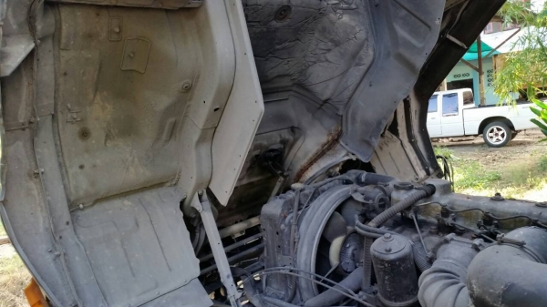 ขายรถ 6 ล้อ ตู้แห้ง รถสวยพร้อมใช้ ตู้ยาว7.20เมตร