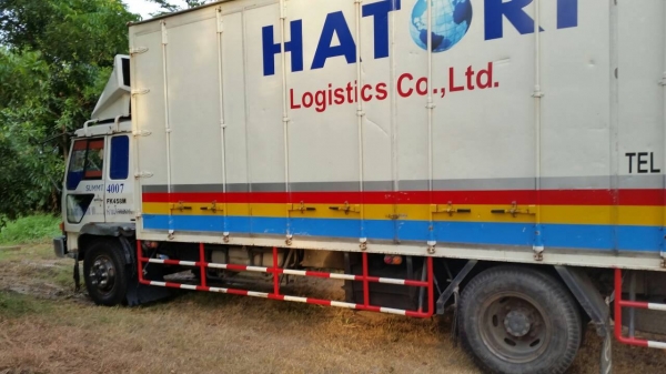 ขายรถ 6 ล้อ ตู้แห้ง รถสวยพร้อมใช้ ตู้ยาว7.20เมตร