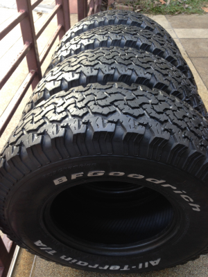 ยาง All BF goodrich 31 10.5 R15 ดอกเต็ม ใช้ได้อีกหลายปี