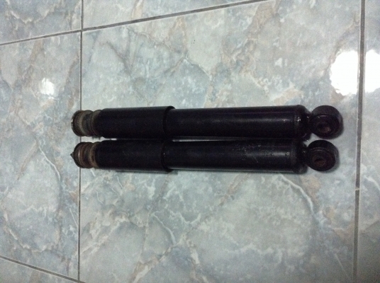 โช๊คหน้าดีแม็ก