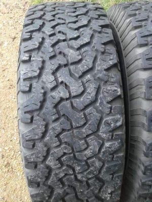 ขายยาง bf all 265/75/16 ปี13