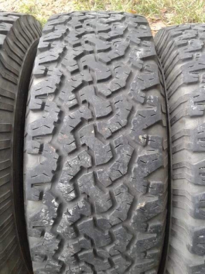 ขายยาง bf all 265/75/16 ปี13