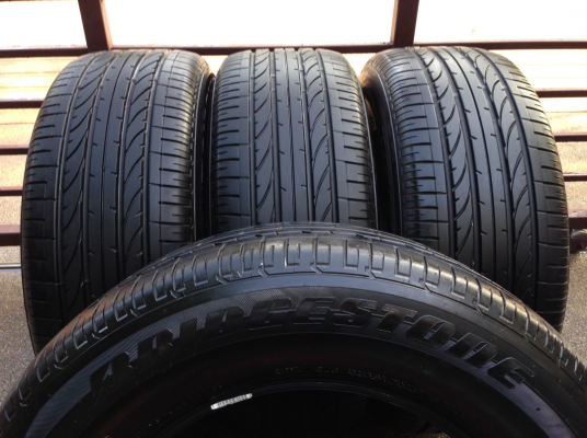 ยาง Bridgestone 275 60 18 กลางปี13 ดอกเต็ม ใช้ยาว ราคาไม่แพง