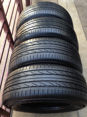 ยาง Bridgestone 275 60 18 กลางปี13 ดอกเต็ม ใช้ยาว ราคาไม่แพง