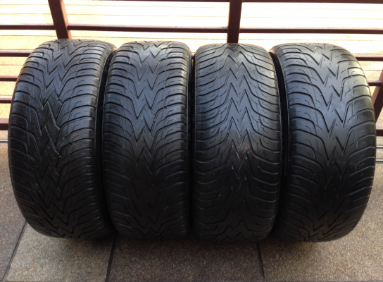 ยาง Aurora 265 50 20 สิ้นปี12 พร้อมใช้งาน ราคาไม่แพง