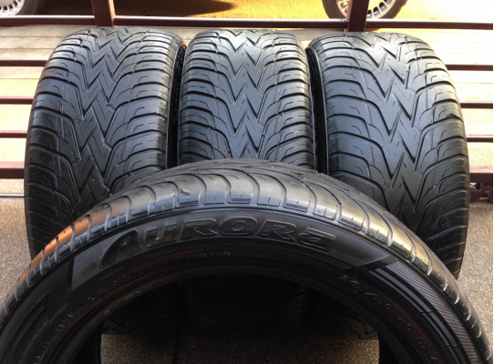 ยาง Aurora 265 50 20 สิ้นปี12 พร้อมใช้งาน ราคาไม่แพง