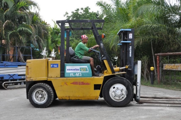 ลดกระหน่ำ!!ขายรถFORKLIFT KOMATSU 4ตัน สวยเดิม 280,000เท่านั้น!!