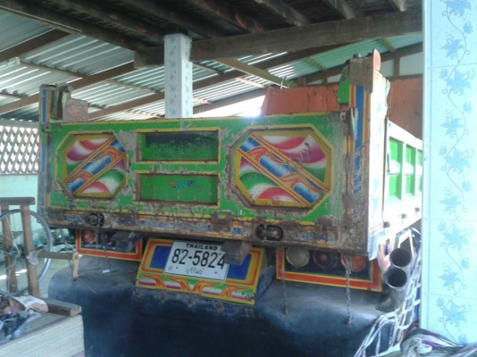 หกล้อ เครื่อง195 ตัวท้อป เครื่องดีคันซีสวย  เอกสารทะเบียนพร้อม ภายในสวย