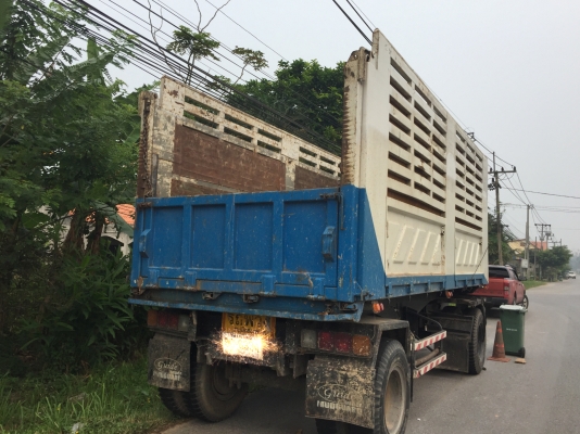 (ขายแม่-ลูกดั้ม..1800000)18ล้อ 270แรง แม่ปี45.ลูกปี49 รถบรรทุกขี้ยางแห้ง..ขายแยกหรือยก...รถสวย.