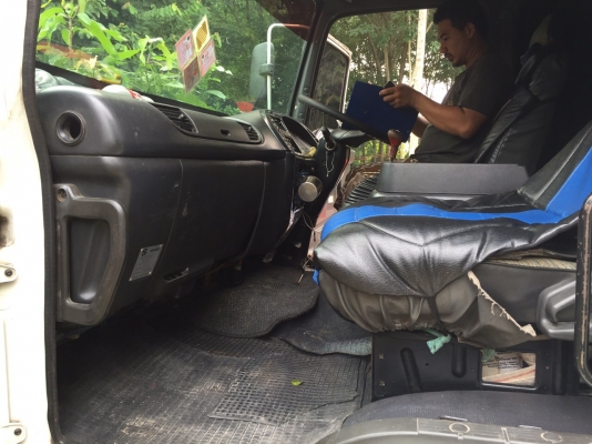 (ขายแม่-ลูกดั้ม..1800000)18ล้อ 270แรง แม่ปี45.ลูกปี49 รถบรรทุกขี้ยางแห้ง..ขายแยกหรือยก...รถสวย.