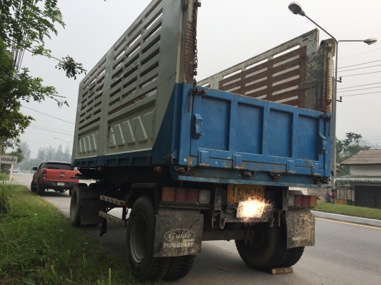 (ขายแม่-ลูกดั้ม..1800000)18ล้อ 270แรง แม่ปี45.ลูกปี49 รถบรรทุกขี้ยางแห้ง..ขายแยกหรือยก...รถสวย.