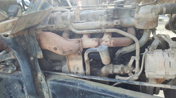 รถนิสสัน  10  ล้อ UD โม่ปูน CWM430 / 230 แรงม้า.  ( มีขาย 2 คัน. )     สนใจติดต่อ  081 - 6079515