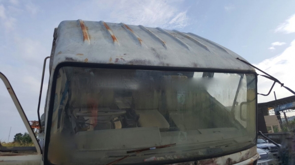 รถนิสสัน  10  ล้อ UD โม่ปูน CWM430 / 230 แรงม้า.  ( มีขาย 2 คัน. )     สนใจติดต่อ  081 - 6079515