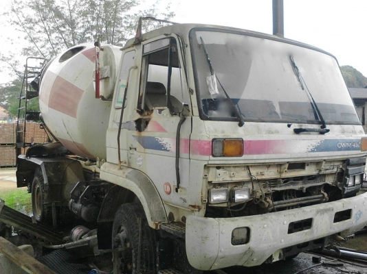 รถนิสสัน  10  ล้อ UD โม่ปูน CWM430 / 230 แรงม้า.  ( มีขาย 2 คัน. )     สนใจติดต่อ  081 - 6079515