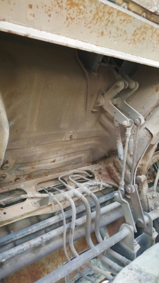 รถนิสสัน  10  ล้อ UD โม่ปูน CWM430 / 230 แรงม้า.  ( มีขาย 2 คัน. )     สนใจติดต่อ  081 - 6079515