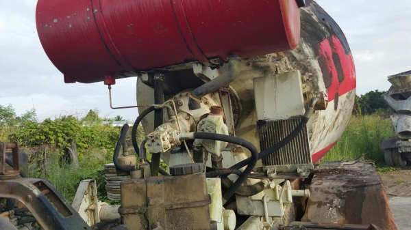 รถนิสสัน  10  ล้อ UD โม่ปูน CWM430 / 230 แรงม้า.  ( มีขาย 2 คัน. )     สนใจติดต่อ  081 - 6079515