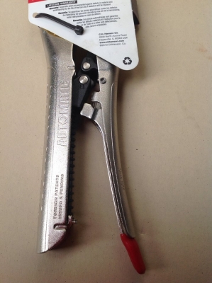 คีมล็อค AUTOMATIC STRAIGHT JAW C.H. HANSON 10 นิ้ว คีมล็อค AUTOMATIC STRAIGHT JAW C.H. HANSON 10 นิ้ว