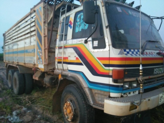 สิบล้อ อีซูชุ FXZ13NEY นางฟ้า 210 สโลส 2เพา ดั้มมคเนียม สภาพดคสวยบางเดิม ทะเบียนพร้อมโอน