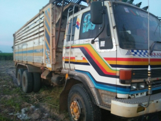 สิบล้อ อีซูชุ FXZ13NEY นางฟ้า 210 สโลส 2เพา ดั้มมคเนียม สภาพดคสวยบางเดิม ทะเบียนพร้อมโอน