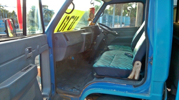 ISUZU NKR 110 แรง (สองแถว)