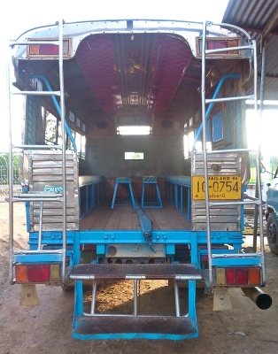 ISUZU NKR 110 แรง (สองแถว)