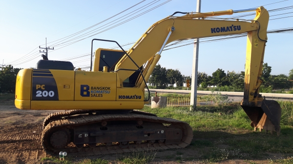 KOMATAU  PC200-8  รถ4000 ช.ม.ยังอยู่ในระยะประกัน7000ช.ม.