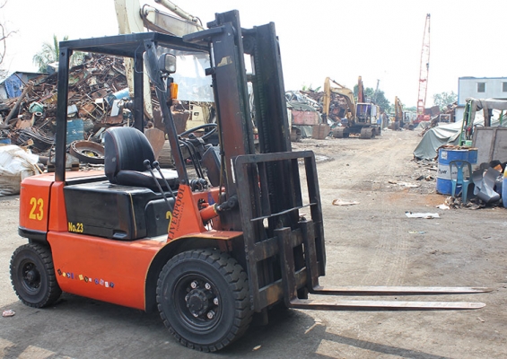 รถฟอร์คคลิฟต์ MITSUBISHI 2ตัน เครื่องดีเซล เสา3เมตร พร้อมใช้งาน ไฮดรอลิกปรกติไม่ซึม เกียร์ดี เครื่องดี